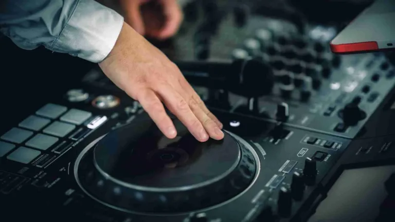 DJ услуги в София