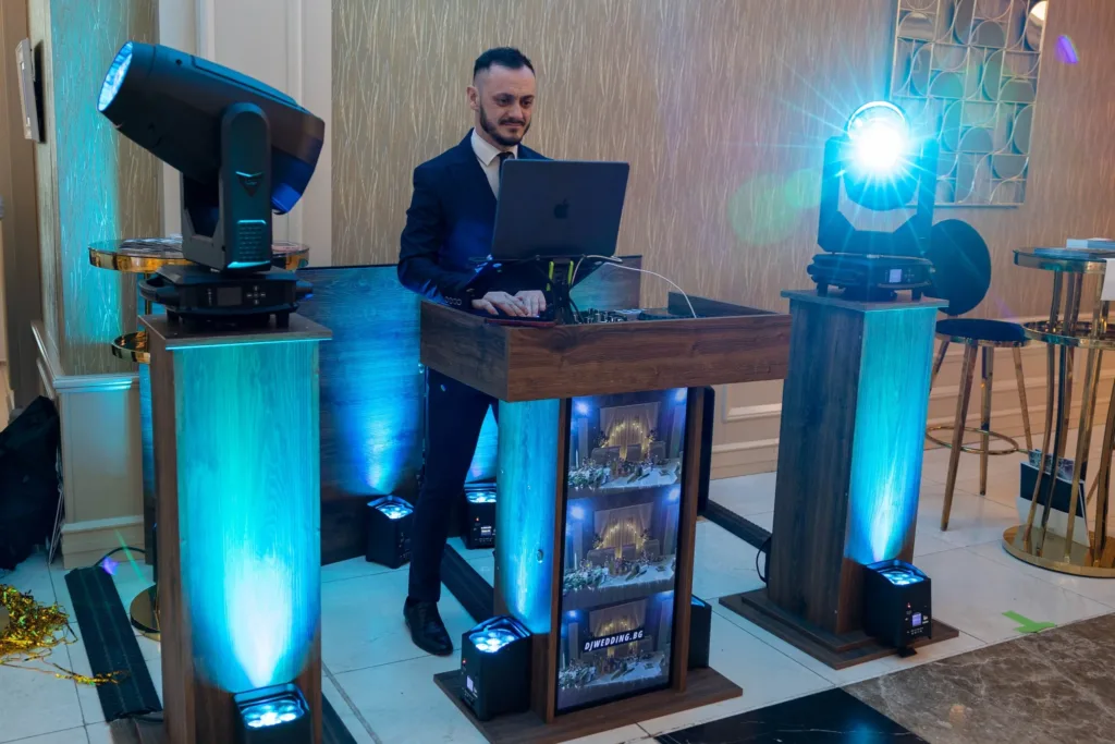 Modern DJ Booth | DJ Georgi Kostov | DJ WEDDING